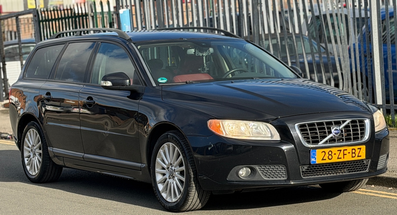 Used Volvo V70 2008 for sale - 78055724: Photo 6