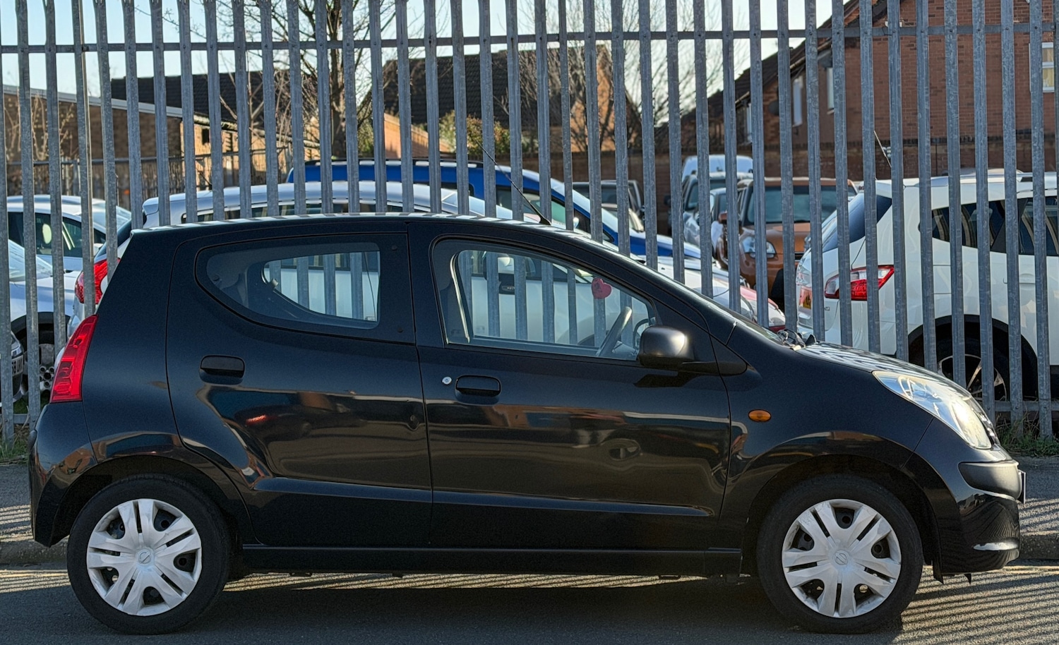 Used Nissan Pixo 2012 for sale - 76616404: Photo 7