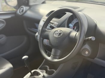 Used Toyota AYGO 2007 for sale - 76177648: Photo 2