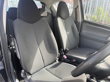 Used Toyota AYGO 2007 for sale - 76177648: Photo 3