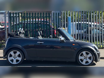 Used MINI Convertible 2006 for sale - 78306046: Photo