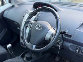 Used Toyota Yaris 2008 for sale - 77651521: Photo