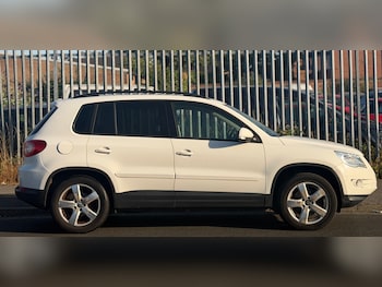 Used Volkswagen Tiguan 2010 for sale - 79508357: Photo