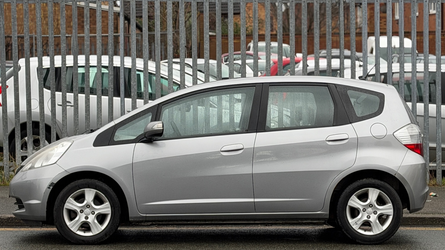 Used Honda Jazz 2010 for sale - 77277049: Photo 2