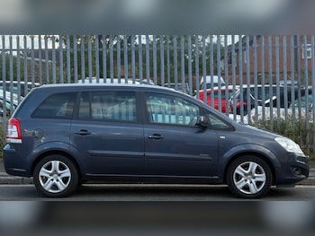 Used Vauxhall Zafira 2010 for sale - 75925346: Photo