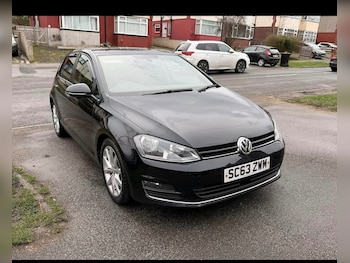 Used Volkswagen Golf 2014 for sale - 77823520: Photo