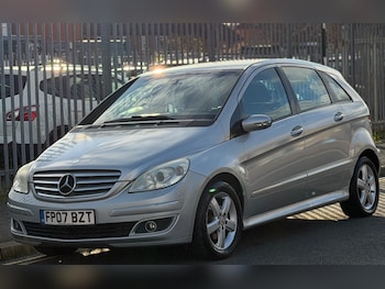 Mercedes-Benz - B Class
