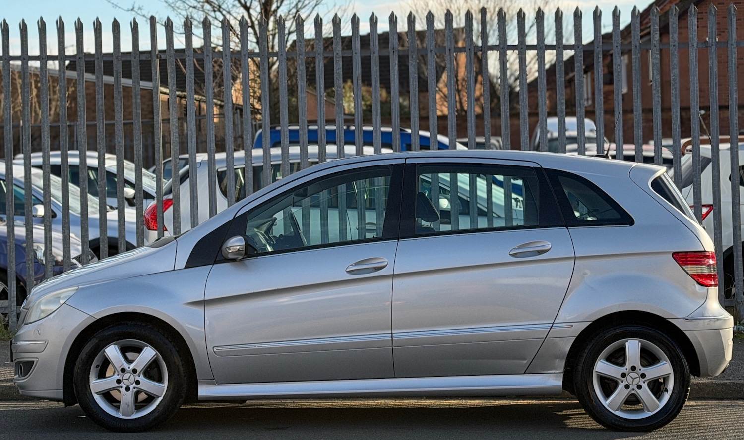 Used Mercedes-Benz B Class 2007 for sale - 76616093: Photo 2