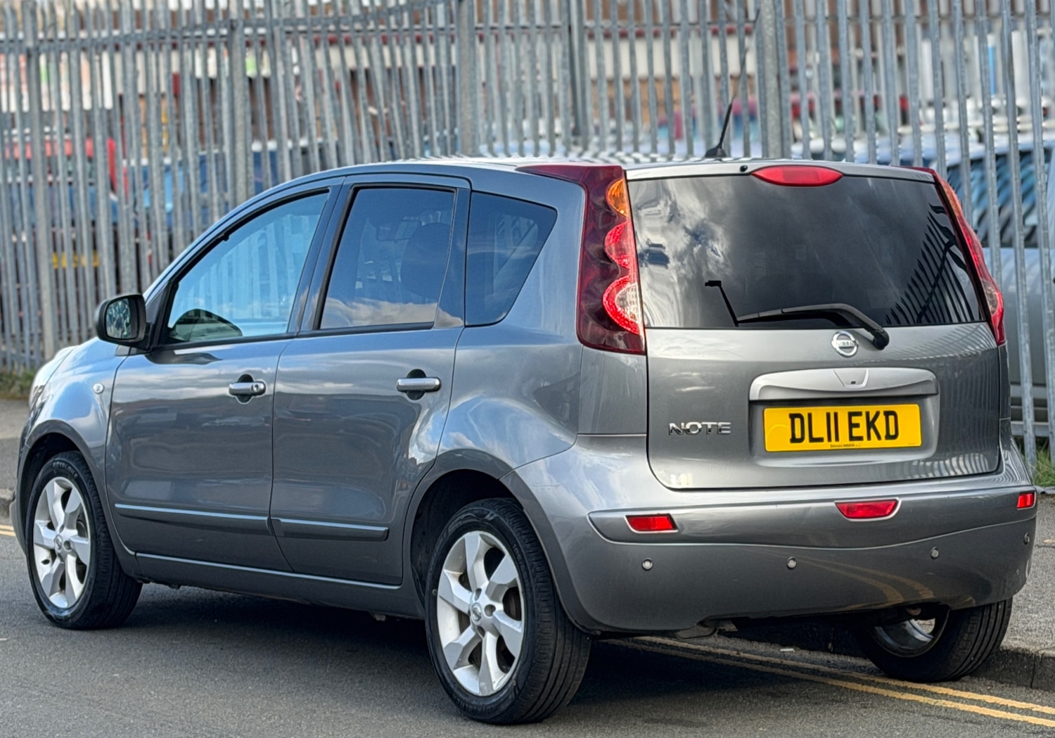 Used Nissan Note 2011 for sale - 78053358: Photo 2