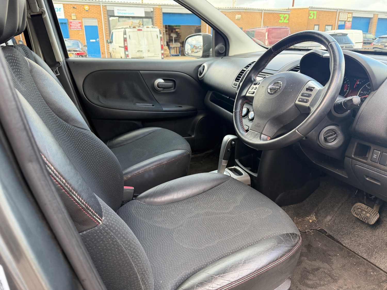 Used Nissan Note 2011 for sale - 78053358: Photo 5