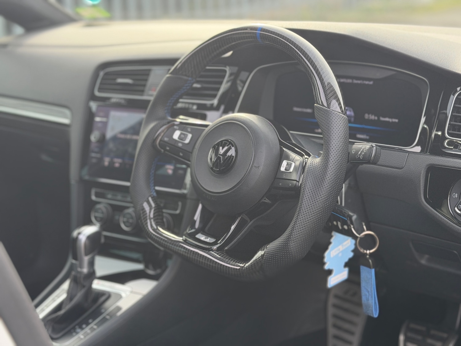 Used Volkswagen Golf 2017 for sale - 77632883: Photo 5