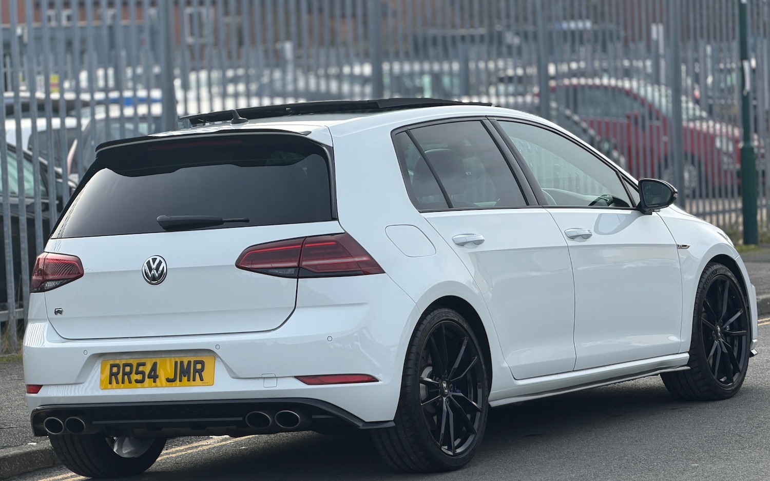 Used Volkswagen Golf 2017 for sale - 77632883: Photo 8