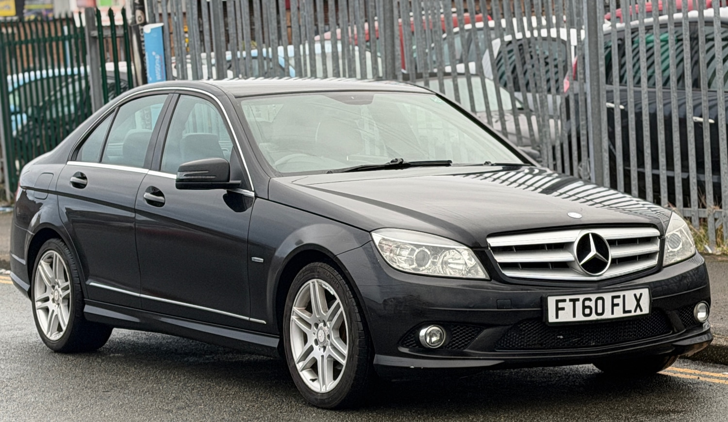 Used Mercedes-Benz C Class 2011 for sale - 76971787: Photo 1