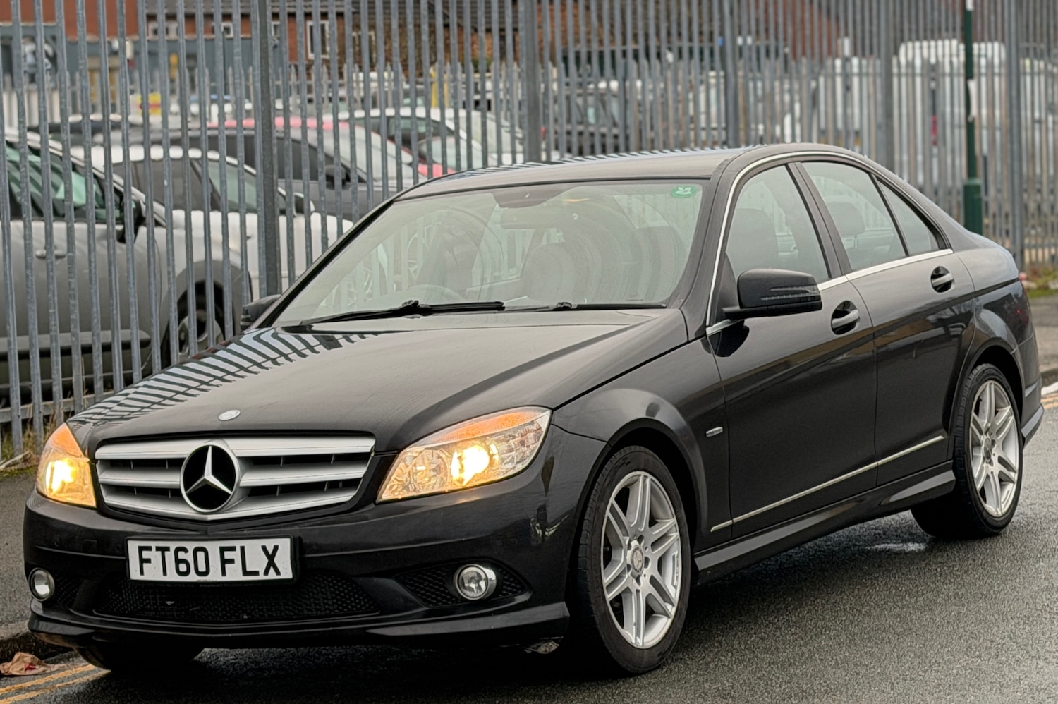 Used Mercedes-Benz C Class 2011 for sale - 76971787: Photo 4