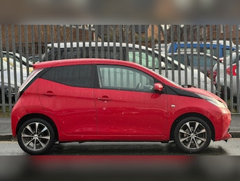 Used Toyota AYGO 2016 for sale - 76749854: Photo