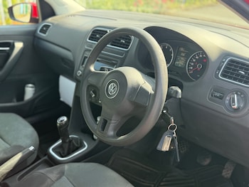 Used Volkswagen Polo 2011 for sale - 78984531: Photo