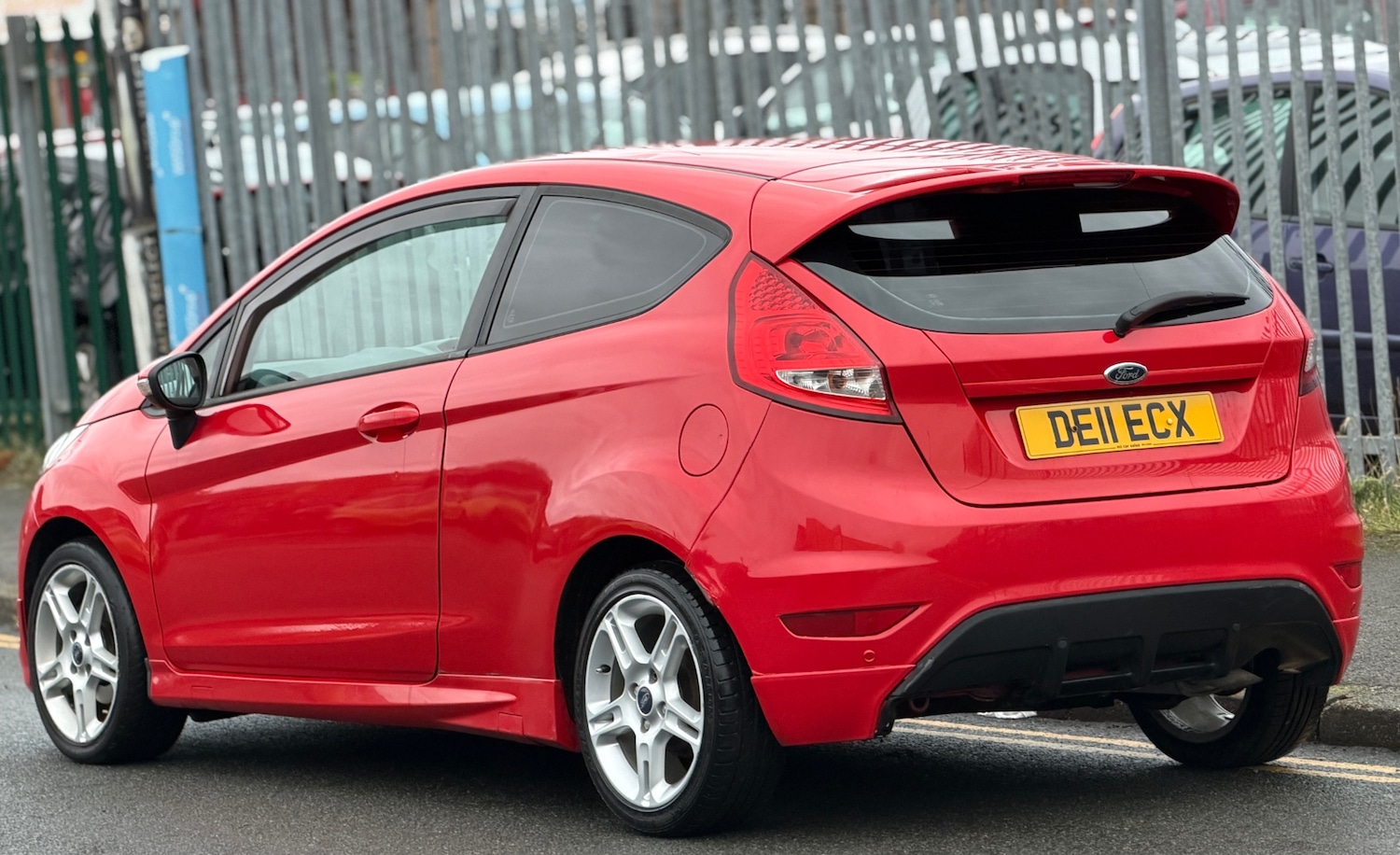 Used Ford Fiesta 2011 for sale - 76713285: Photo 3