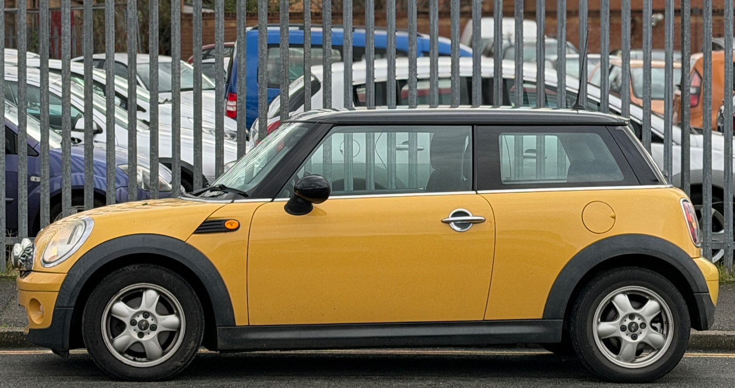 Used MINI Hatch 2009 for sale - 76566232: Photo 2