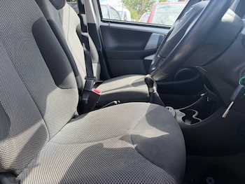 Used Toyota AYGO 2012 for sale - 79542665: Photo