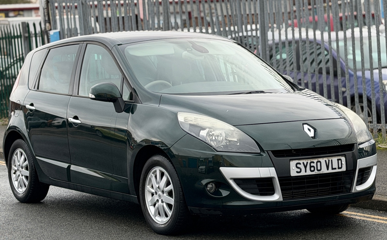 Used Renault Scenic 2010 for sale - 76722438: Photo 1