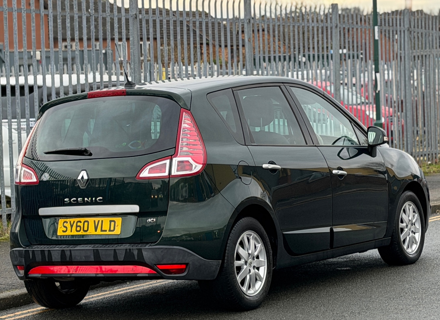 Used Renault Scenic 2010 for sale - 76722438: Photo 3
