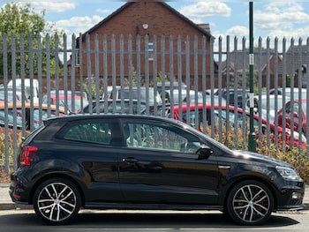 Used Volkswagen Polo 2017 for sale - 75204007: Photo