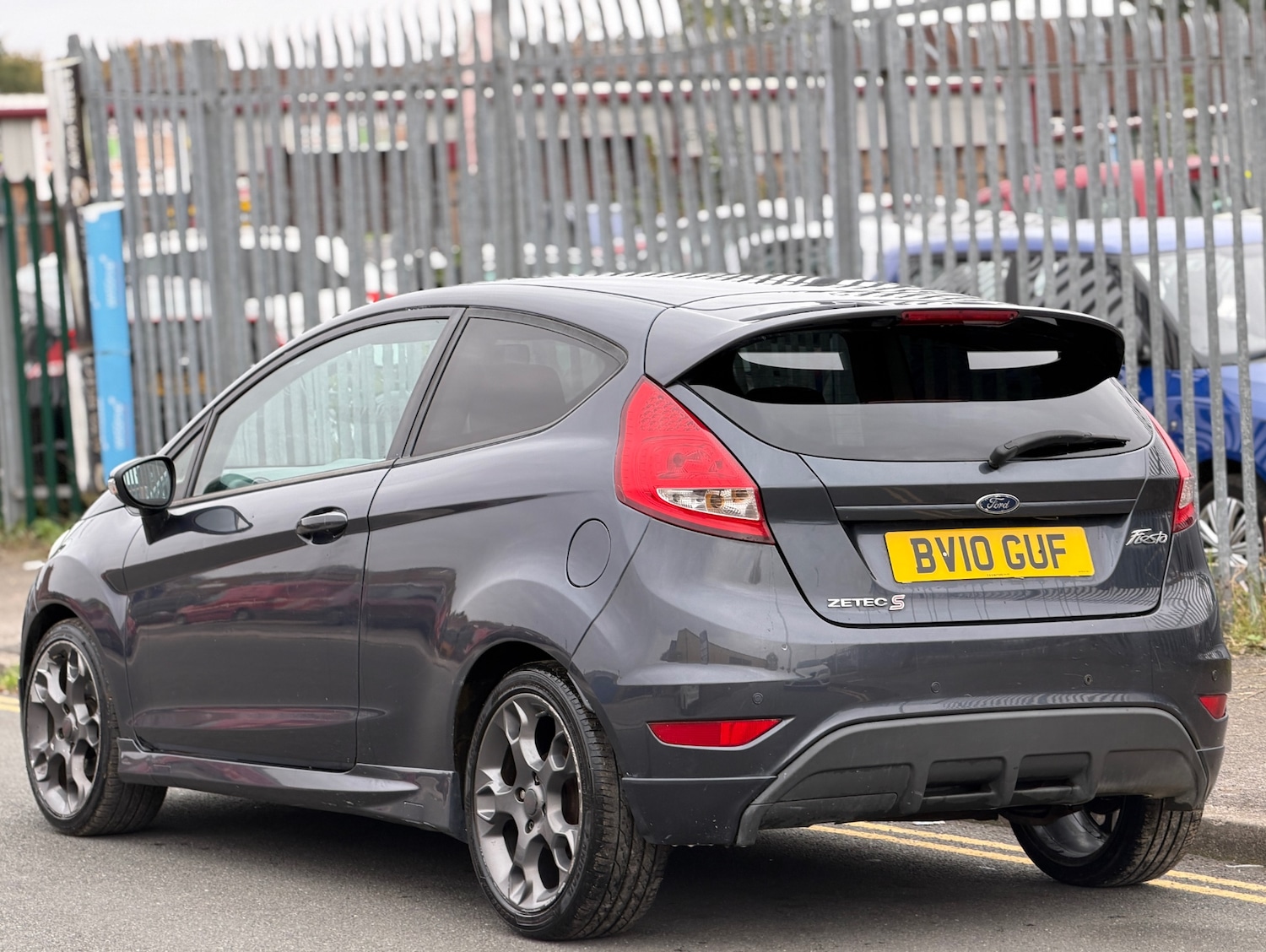 Used Ford Fiesta 2010 for sale - 76292084: Photo 3