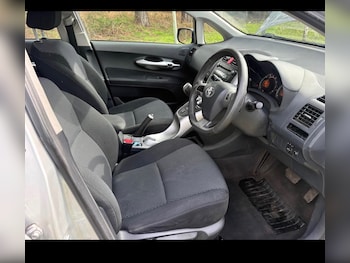 Used Toyota Auris 2010 for sale - 78004051: Photo