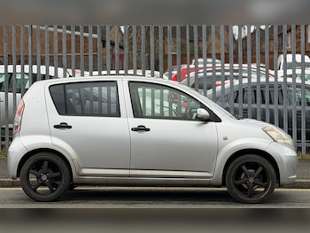 Used Daihatsu Sirion 2005 for sale - 77492815: Photo