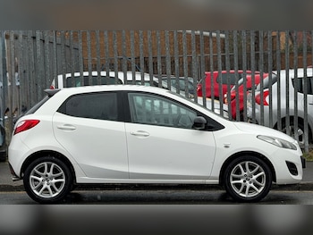 Used Mazda Mazda2 2014 for sale - 77459670: Photo