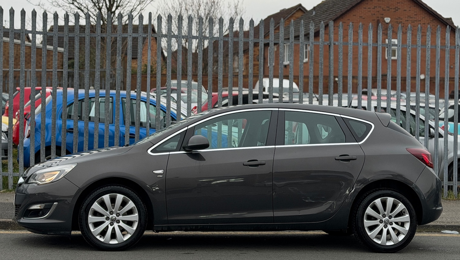 Used Vauxhall Astra 2014 for sale - 77784823: Photo 2