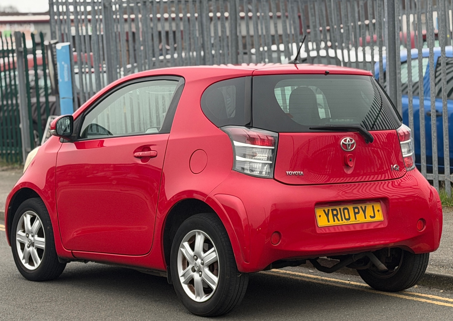 Used Toyota IQ 2010 for sale - 77981976: Photo 3