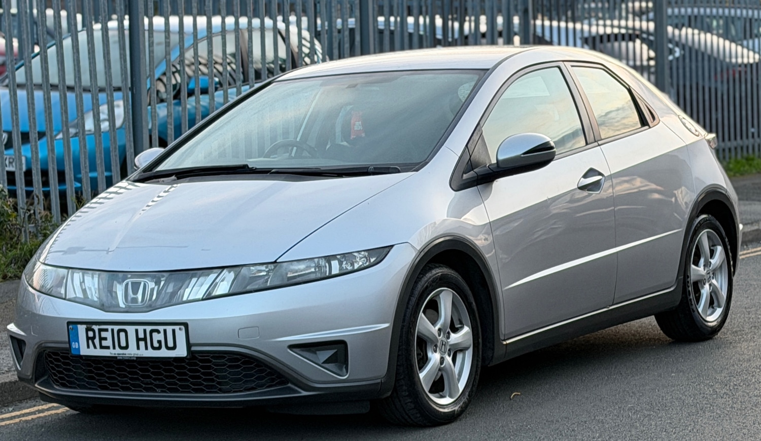 Used Honda Civic 2010 for sale - 76357008: Photo 1