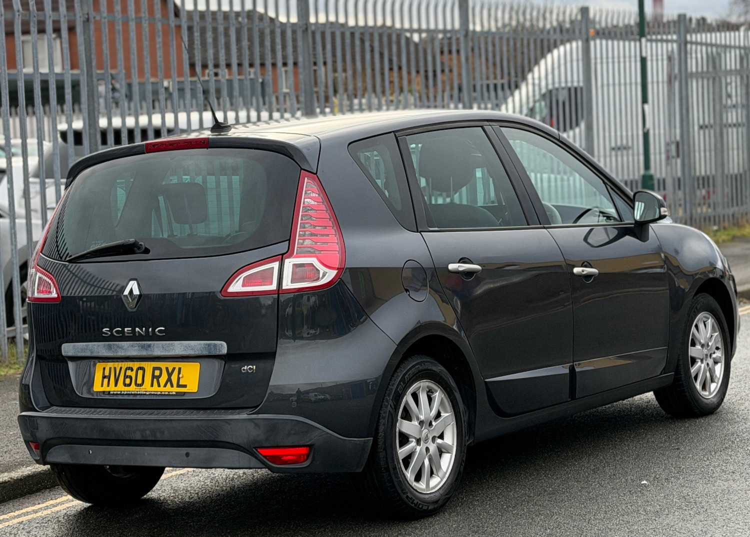 Used Renault Scenic 2010 for sale - 76706369: Photo 8