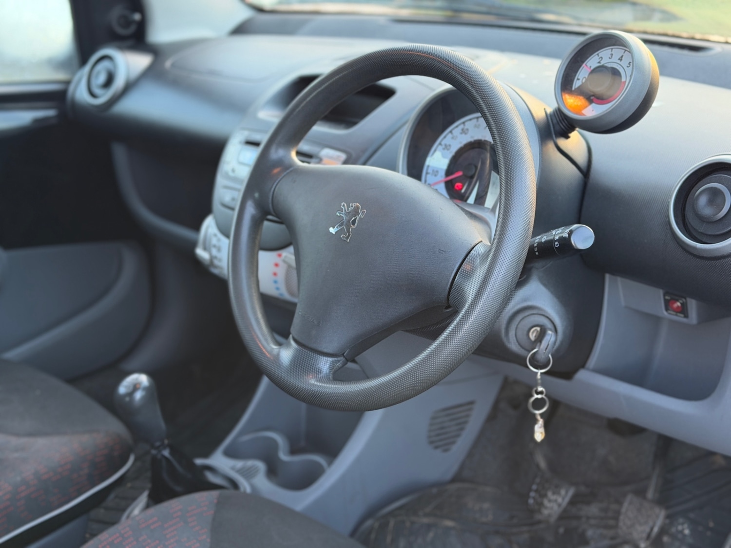 Used Peugeot 107 2010 for sale - 77555143: Photo 5