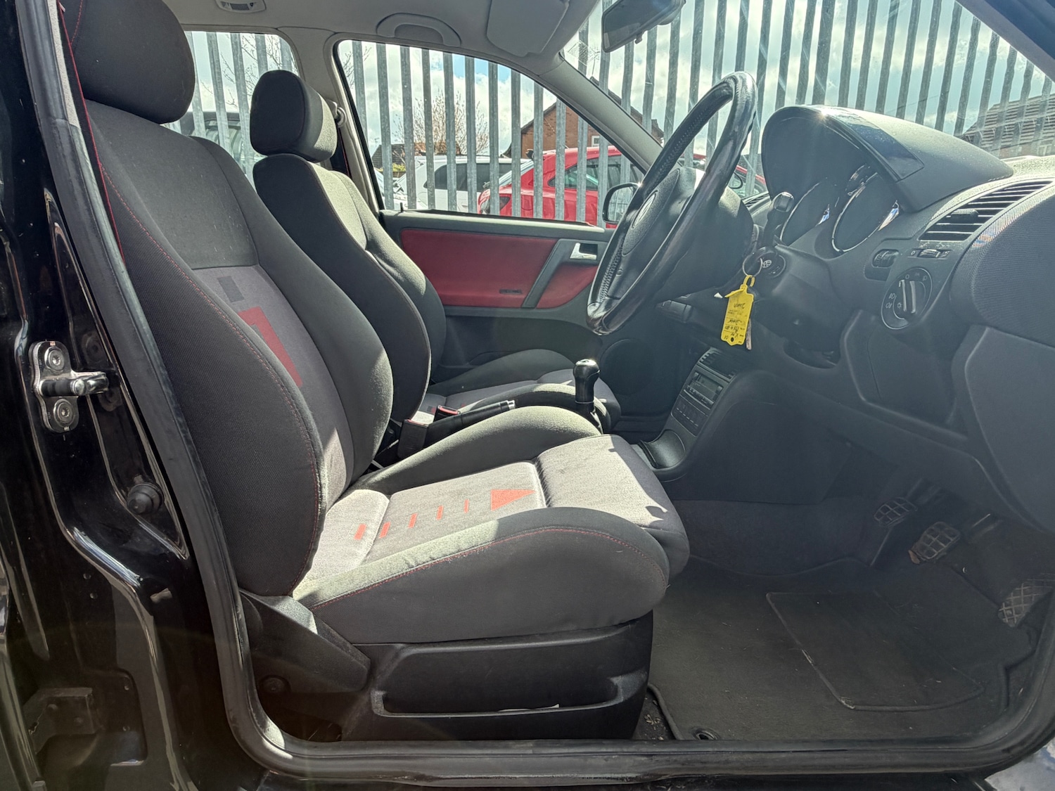 Used Volkswagen Polo 2001 for sale - 78077777: Photo 6