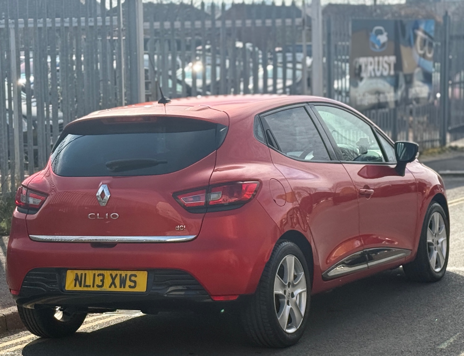 Used Renault Clio 2013 for sale - 74041453: Photo 3