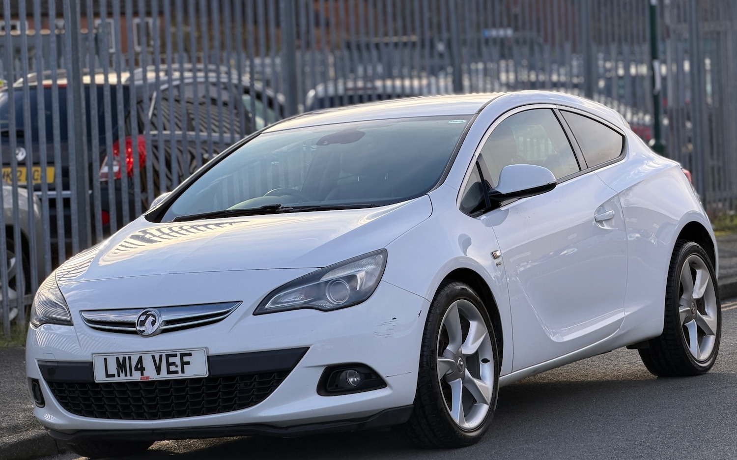 Used Vauxhall Astra GTC 2014 for sale - 76627224: Photo 1