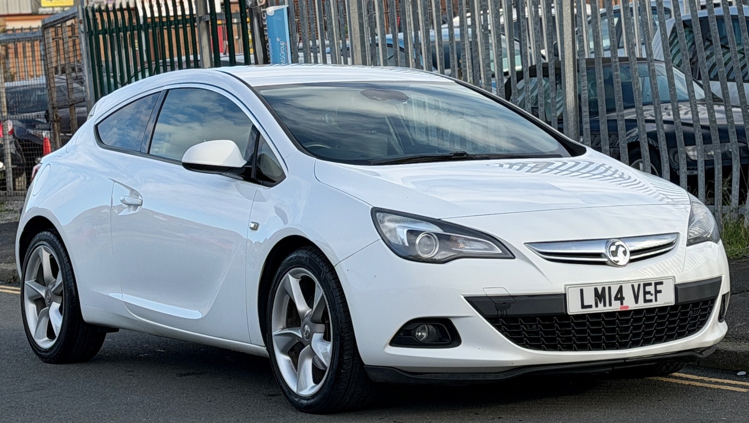 Used Vauxhall Astra GTC 2014 for sale - 76627224: Photo 6