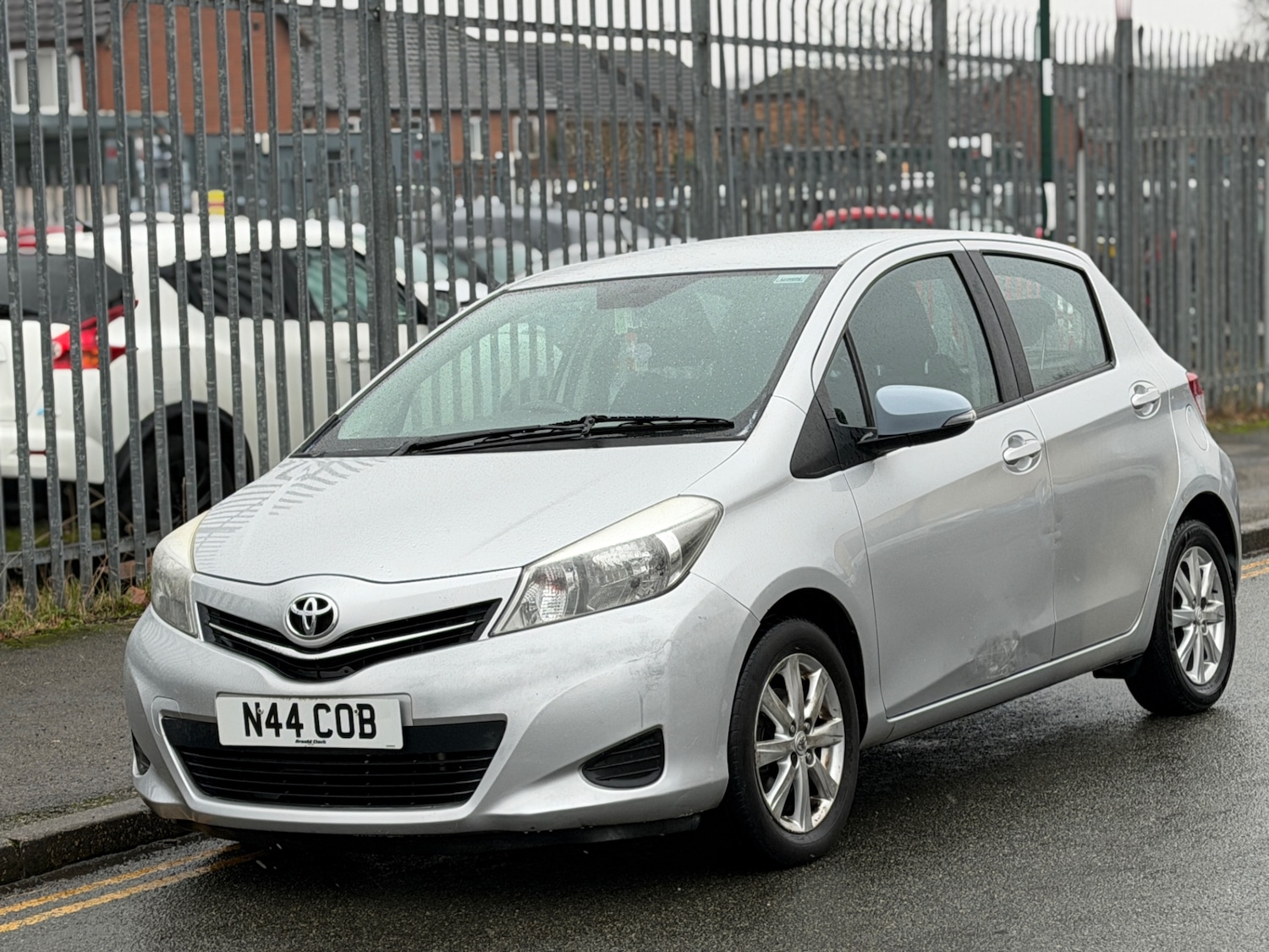 Used Toyota Yaris 2012 for sale - 77388187: Photo 5