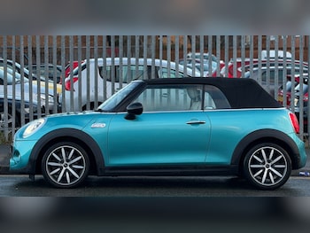 Used MINI Convertible 2017 for sale - 77571242: Photo