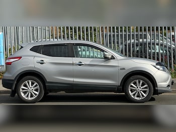 Used Nissan Qashqai 2015 for sale - 78900263: Photo