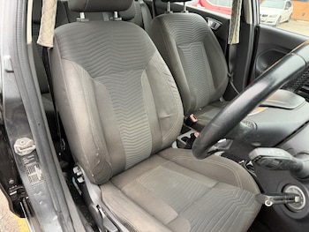 Used Ford Fiesta 2015 for sale - 77421175: Photo