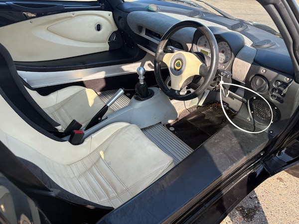 Used Lotus Elise 2005 for sale - 74204100: Photo 12