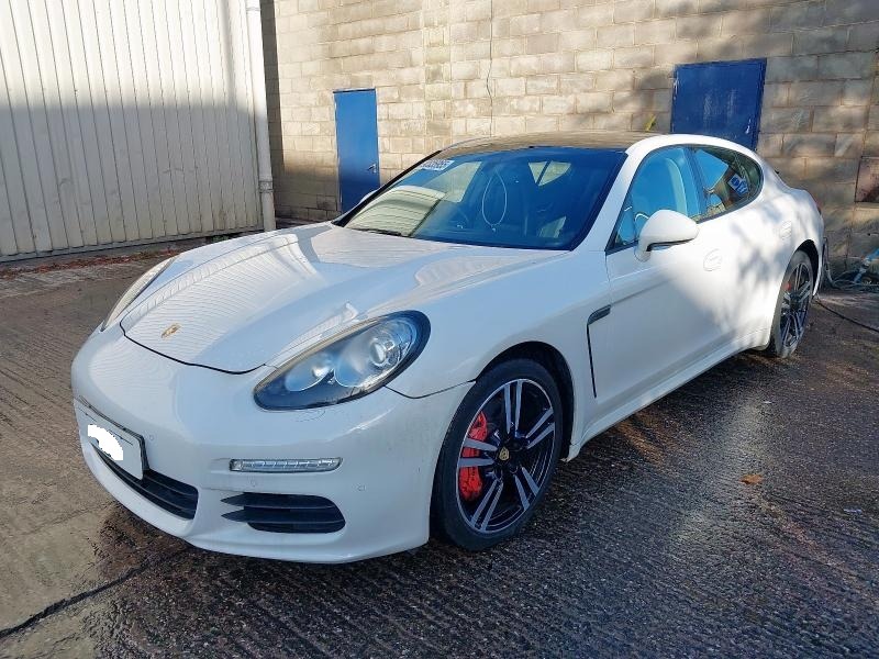 Used Porsche Panamera 2013 for sale - 76696579: Photo 2