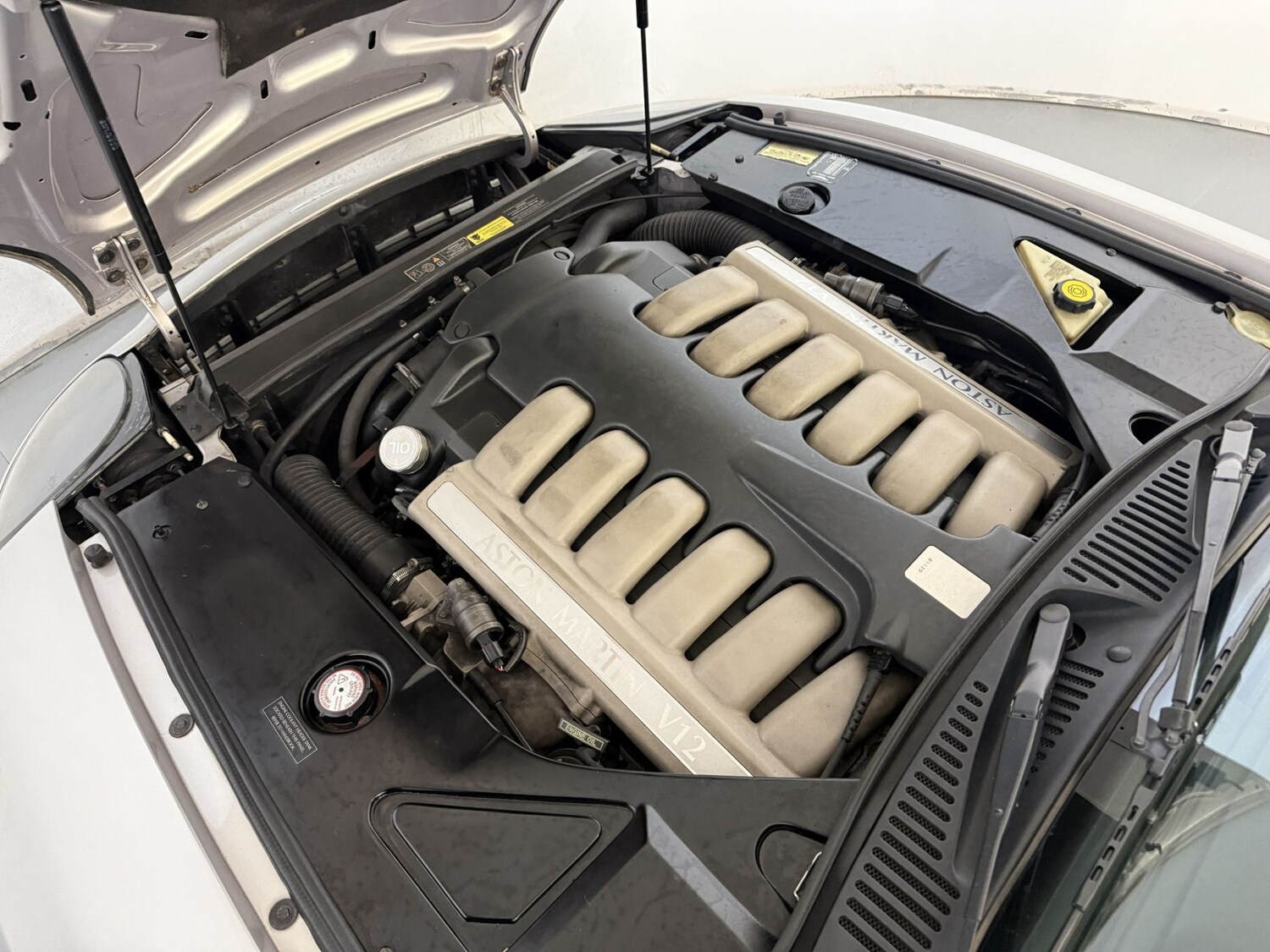 Used Aston Martin DB7 for sale - 77975447: Photo 16