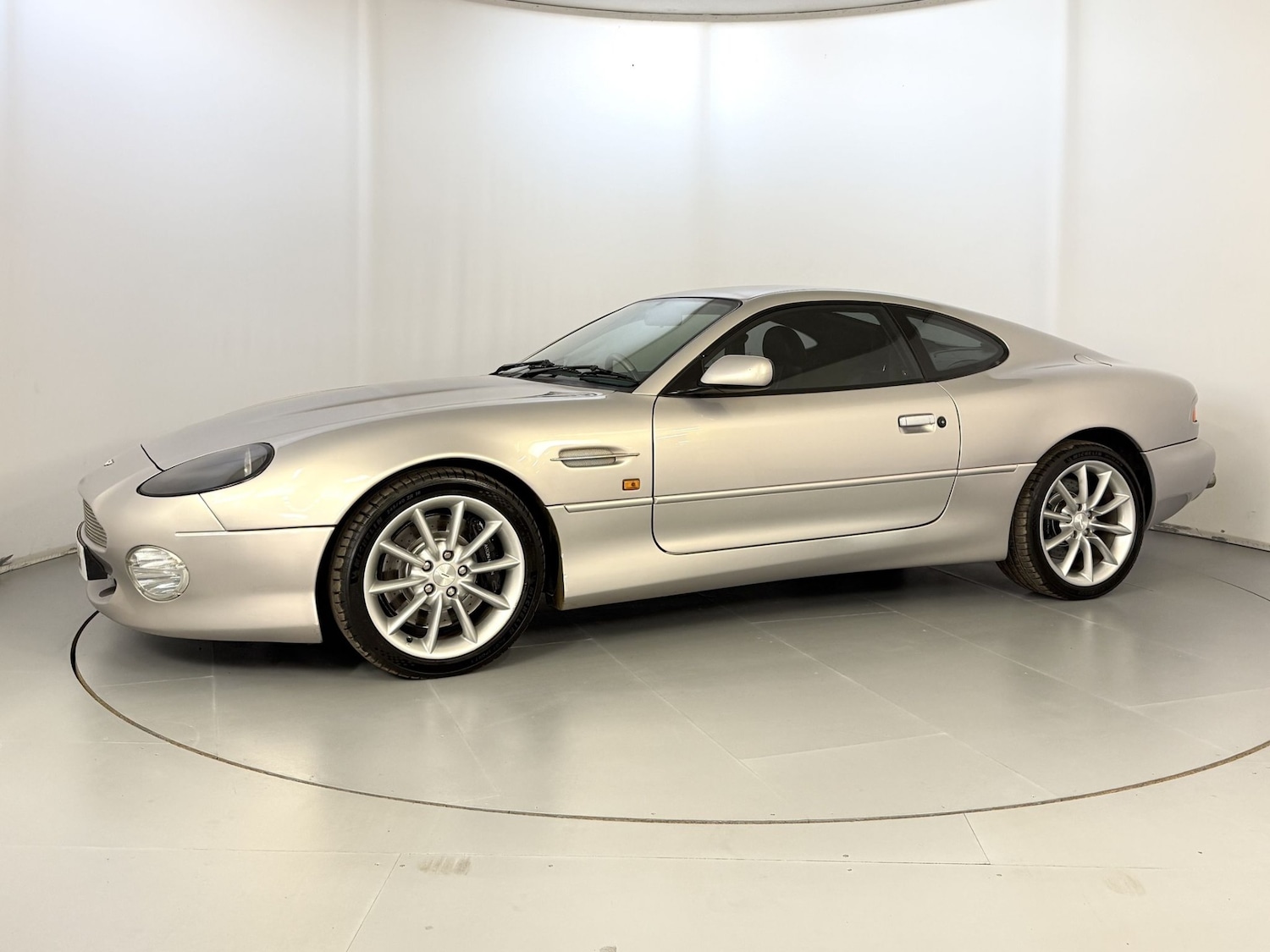 Used Aston Martin DB7 for sale - 77975447: Photo 5