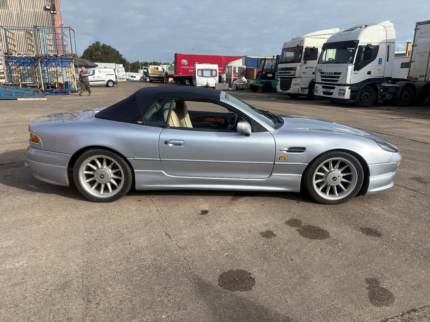 Used Aston Martin DB7 1998 for sale - 76045626: Photo 3