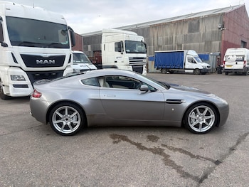 Used Aston Martin Vantage 2006 for sale - 77932450: Photo