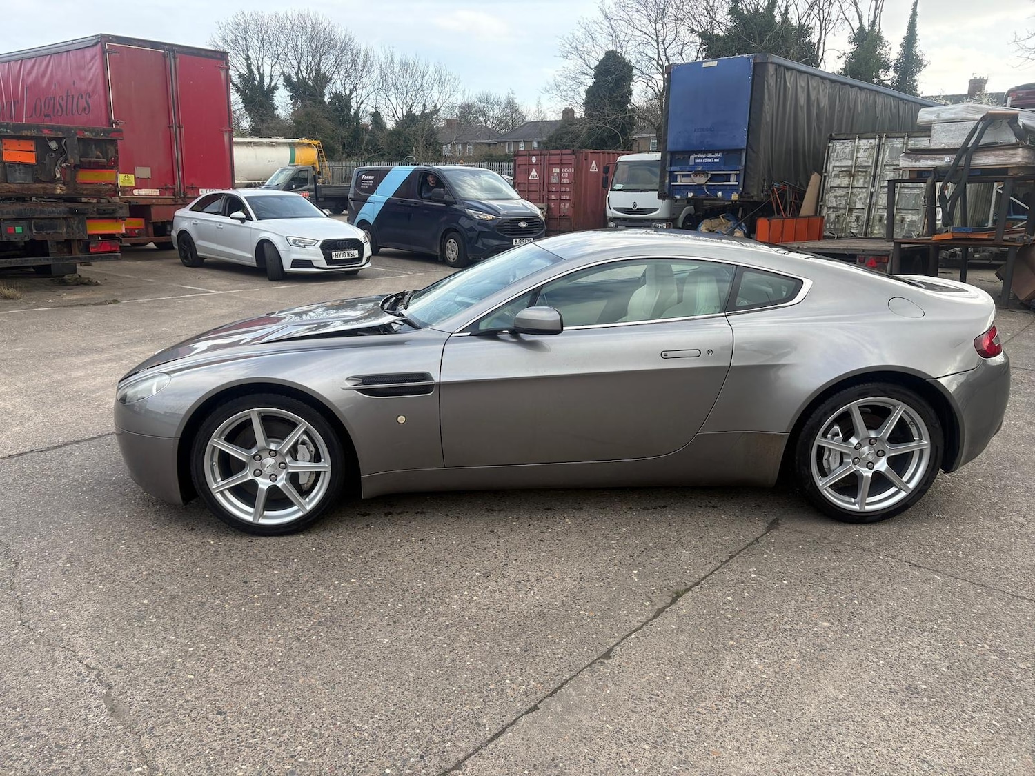 Used Aston Martin Vantage 2006 for sale - 77932450: Photo 3